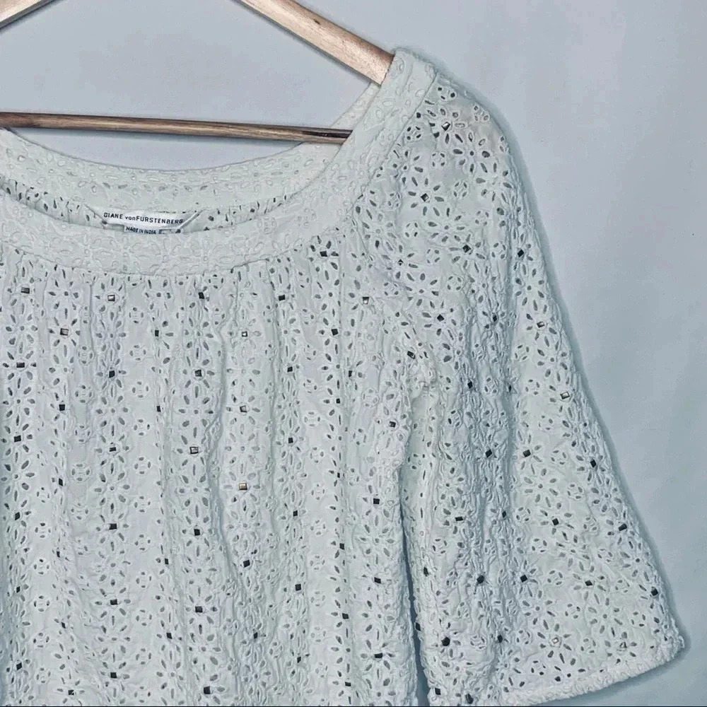 Diane Von Furstenburg Elisabetta Eyelet Top Size 6